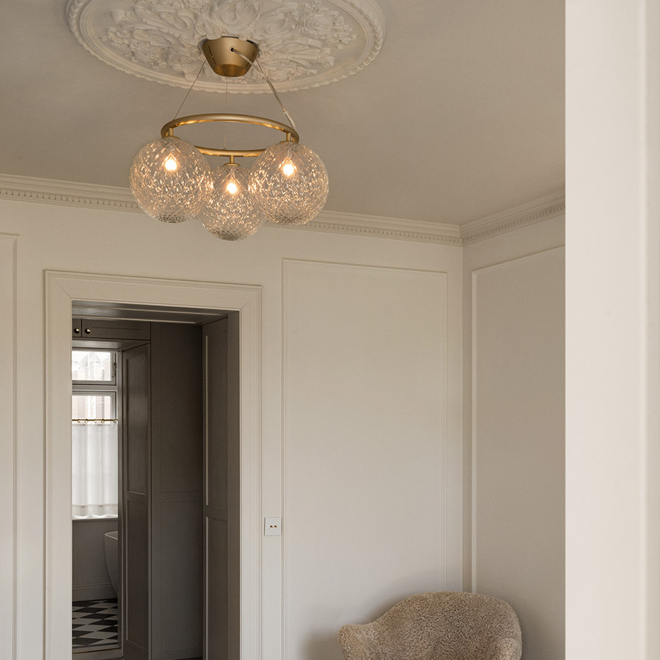 Miira 3 Circular Ljuskrona Brass/Optic Clear