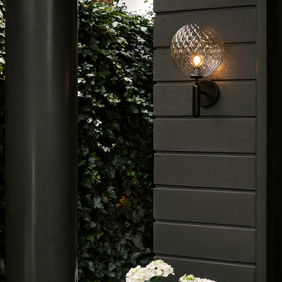 Miira Vägglampa Outdoor Black/Optic Clear IP54