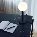 Miira Bordslampa Rock Grey/Opal White Miira Bordslampa Rock Grey/Opal White