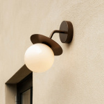 Liila Vägglampa Outdoor Dark Bronze/Opal White IP54 Liila Vägglampa Outdoor Dark Bronze/Opal White IP54