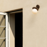 Liila Vägglampa Outdoor Dark Bronze/Opal White IP54 Liila Vägglampa Outdoor Dark Bronze/Opal White IP54