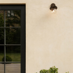 Liila Vägglampa Outdoor Dark Bronze/Optic Clear IP54 Liila Vägglampa Outdoor Dark Bronze/Optic Clear IP54