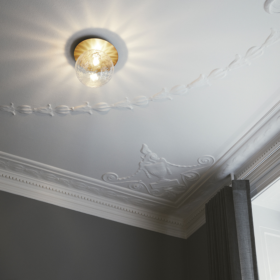 Liila 1 Tak/Vägg Large Nordic Gold/Optic Clear IP44