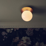 Liila 1 Tak/Vägg Large Nordic Gold/Opal White IP44 Liila 1 Tak/Vägg Large Nordic Gold/Opal White IP44