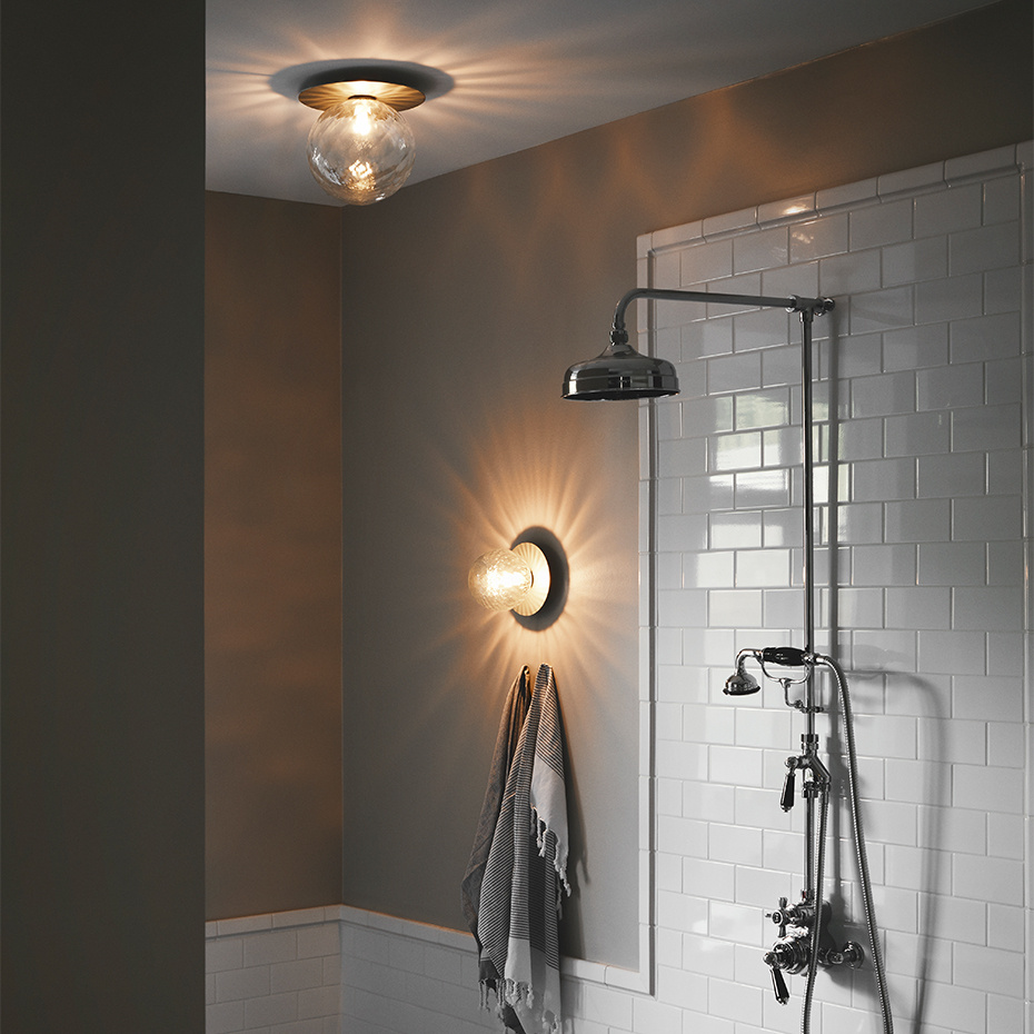 Liila 1 Tak/Vägg Large Light Silver/Optic Clear IP44