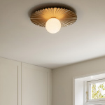 Liila Muuse Tak/Vägg Medium Nordic Gold/Opal White IP44 Liila Muuse Tak/Vägg Medium Nordic Gold/Opal White IP44