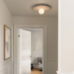 Liila Muuse Tak/Vägg Medium White/Opal White IP44 Liila Muuse Tak/Vägg Medium White/Opal White IP44