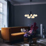 Apiales 18 Ljuskrona Satin Black/Opal White Apiales 18 Ljuskrona Satin Black/Opal White