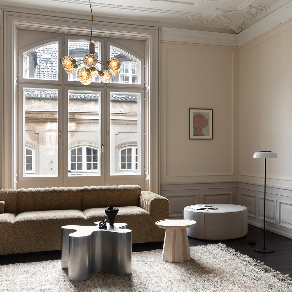 Apiales 9 Ljuskrona Brushed Brass/Optic Gold