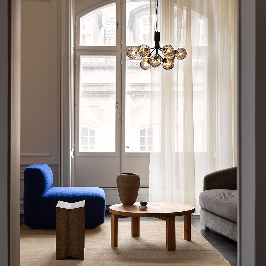 Apiales 9 Ljuskrona Satin Black/Optic Smoked