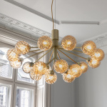 Apiales 18 Ljuskrona Brushed Brass/Optic Gold Apiales 18 Ljuskrona Brushed Brass/Optic Gold