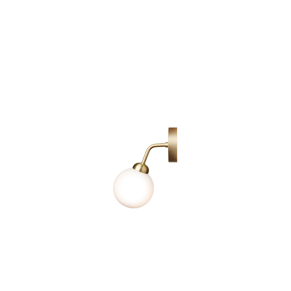 Apiales Vägglampa Brushed Brass/Opal White