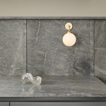 Apiales Vägglampa Brushed Brass/Opal White Apiales Vägglampa Brushed Brass/Opal White