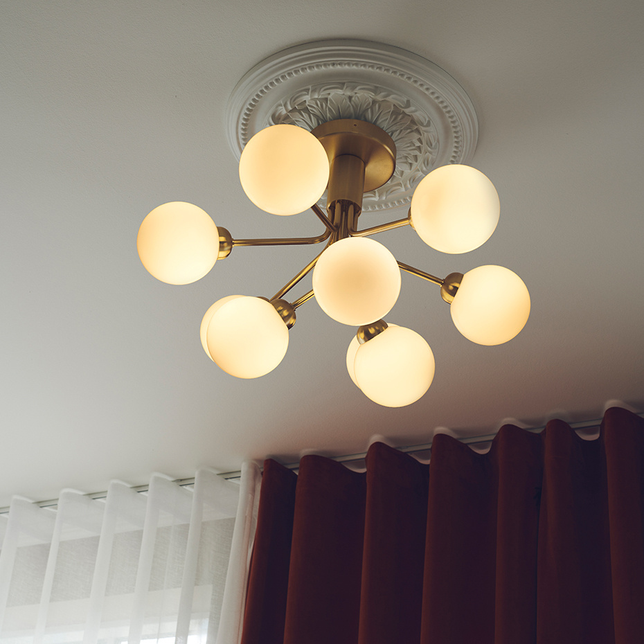 Apiales 9 Ljuskrona Tak Brushed Brass/Opal White