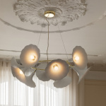 Petalii 10 Ljuskrona White/Polished Brass Petalii 10 Ljuskrona White/Polished Brass