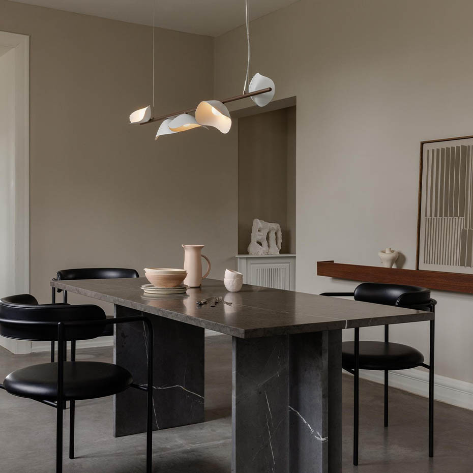 Florii 5 Linear Ljuskrona Dark Bronze/White