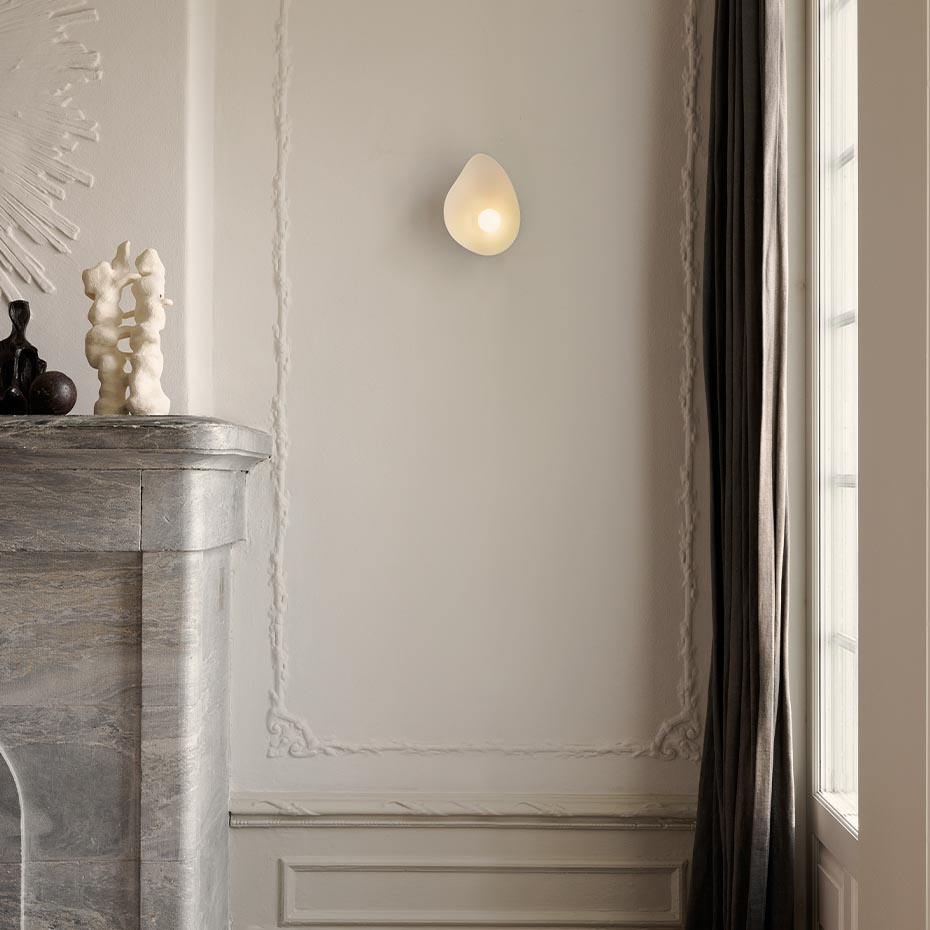 Florii 1 Vägglampa Dark Bronze/White