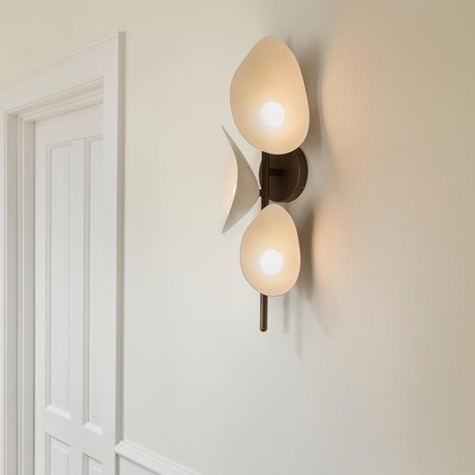 Florii 3 Vägglampa Dark Bronze/White