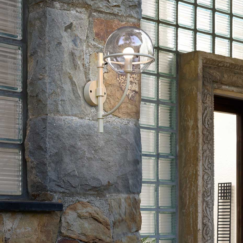 Lyndon 161 Vägglampa Lacquered Black