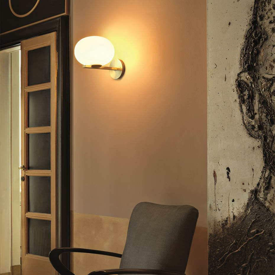 Alba 176 Vägglampa Satin Brass/Polished Opaline