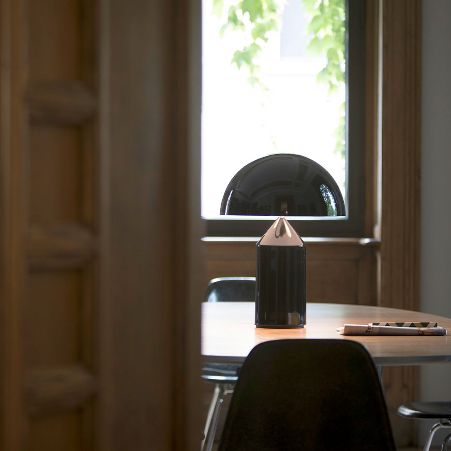 Atollo 239 Bordslampa Medium Black