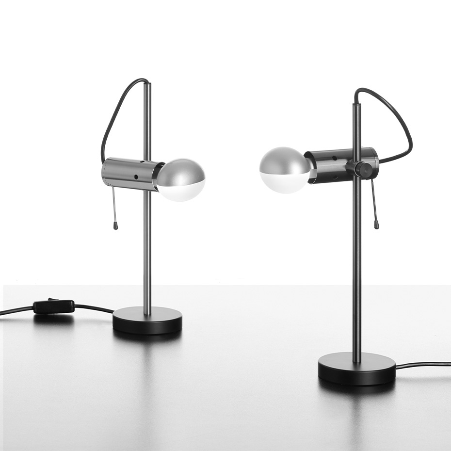 Agnoli 251 Bordslampa Satin Nickel