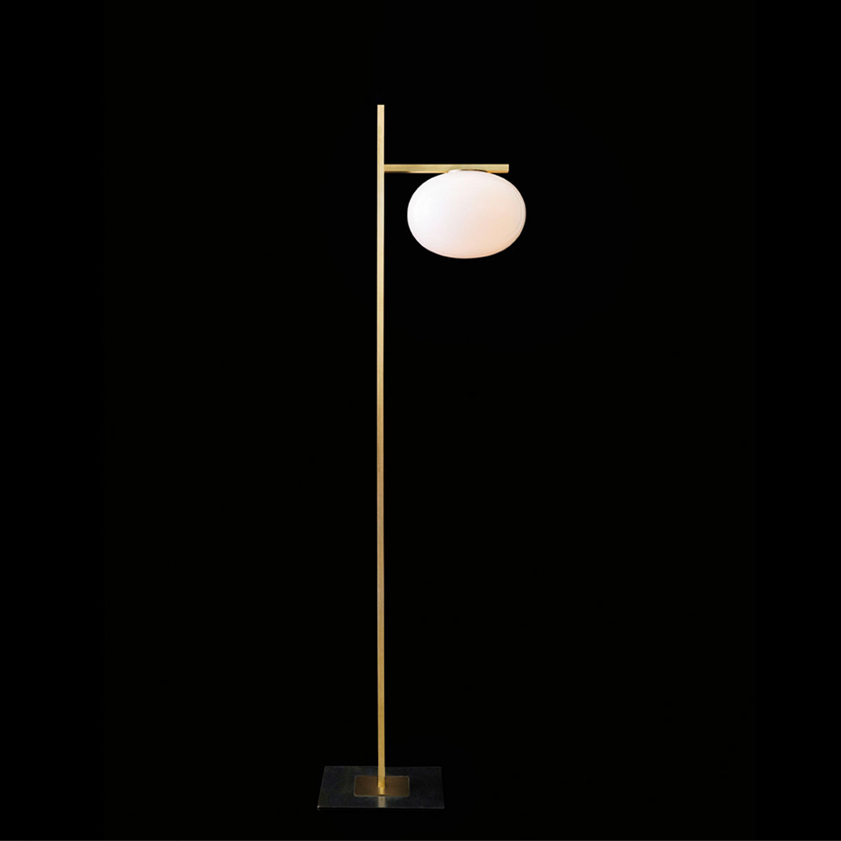 Alba 382 Golvlampa Satin Brass/Polished Opaline