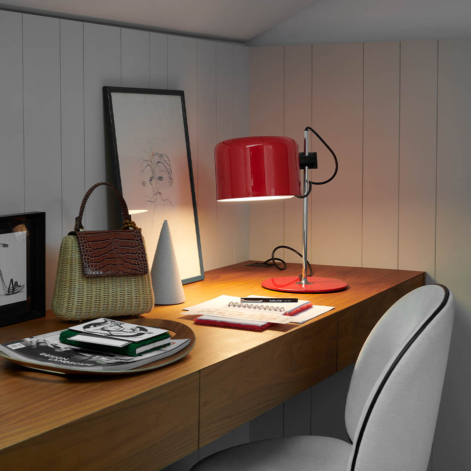 Coupé 2202 Bordslampa Lacquered Black