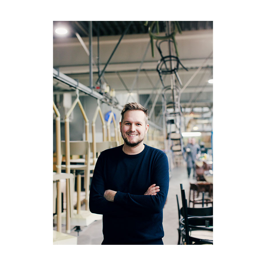 Manila C PE Plafond Golden