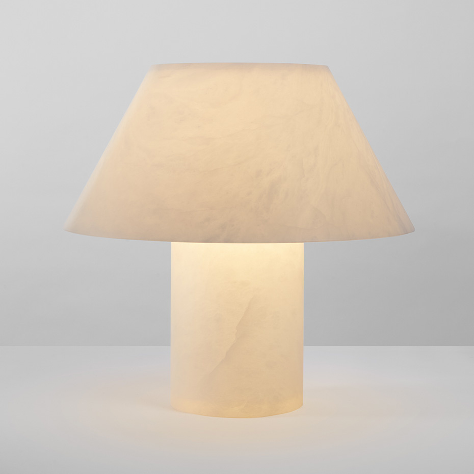 Petra M GR Bordslampa Alabaster