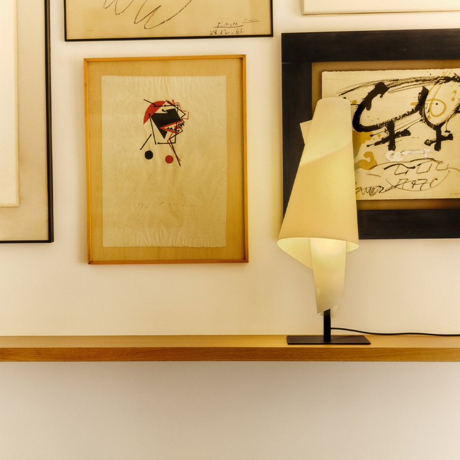 Talla 3 Bordslampa PVC Paper/Black