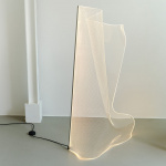 Gweilo Qin PE Golvlampa Silver Anodised Gweilo Qin PE Golvlampa Silver Anodised