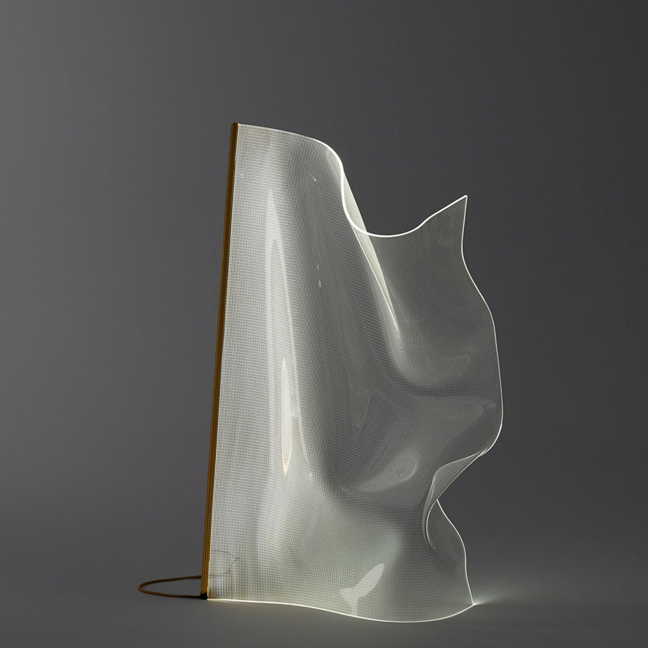 Gweilo Qin PE Golvlampa Golden Anodised