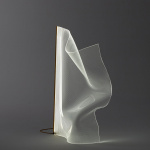 Gweilo Qin PE Golvlampa Golden Anodised Gweilo Qin PE Golvlampa Golden Anodised