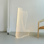 Gweilo Qin PE Golvlampa Silver Anodised Gweilo Qin PE Golvlampa Silver Anodised