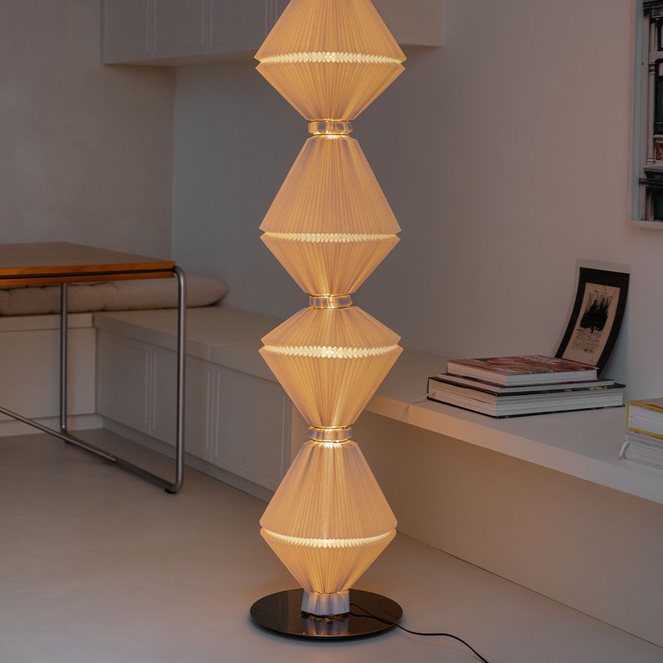 Oïphorique P GR Still Golvlampa Light Grey