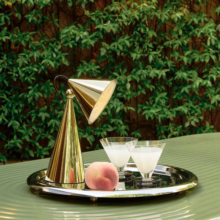 Pose Portable LED Bordslampa Gold