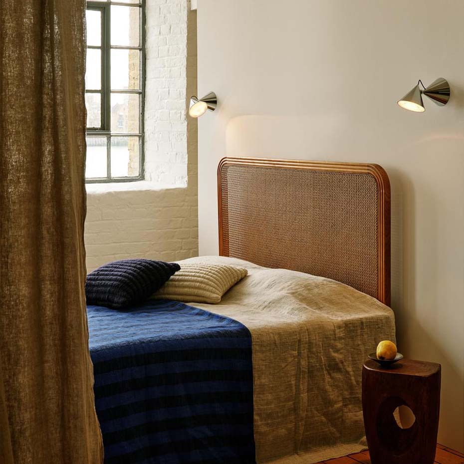 Pose Surface LED Vägglampa Putty