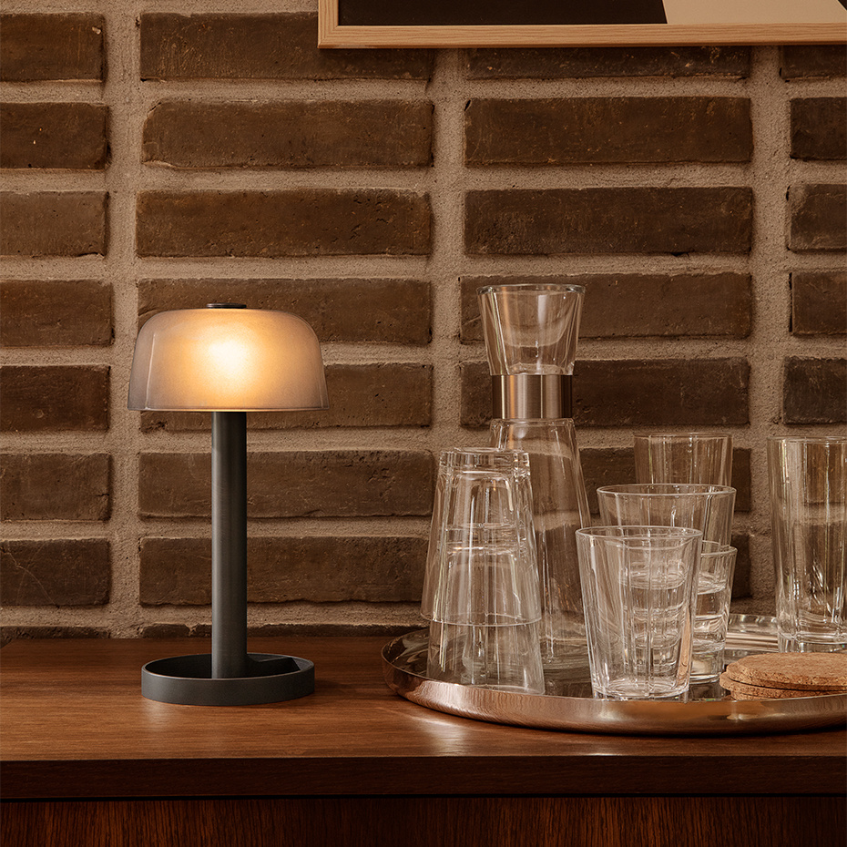 Soft Spot LED Bordslampa H24,5cm Smoke