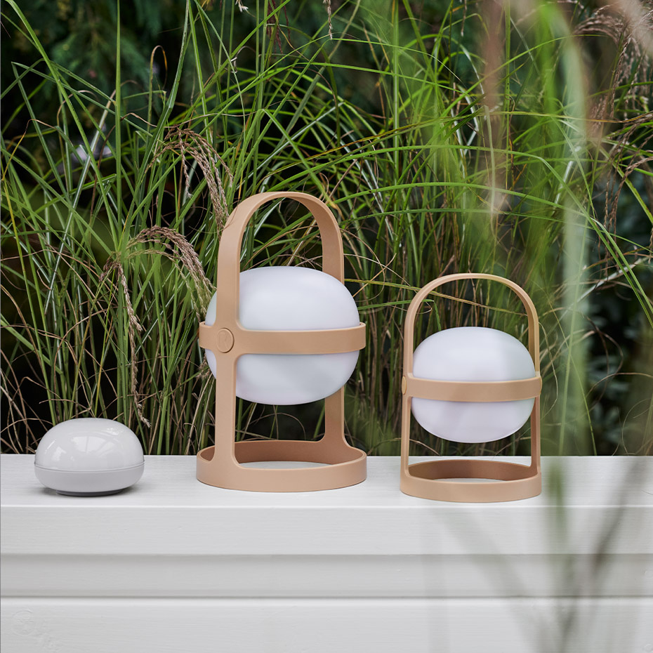 Soft Spot Solar Circular Bordslampa H25cm Wheat