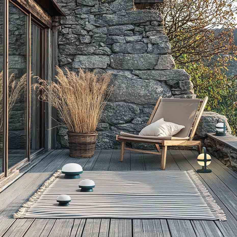 Soft Spot Solar Circular Bordslampa H18,5cm Forest Green