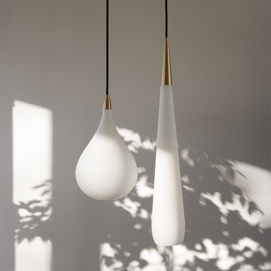 Opus 1 Pendel Brass/Opal Glass