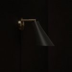 Miller Vägglampa Direct Umbra Grey/Brass Miller Vägglampa Direct Umbra Grey/Brass