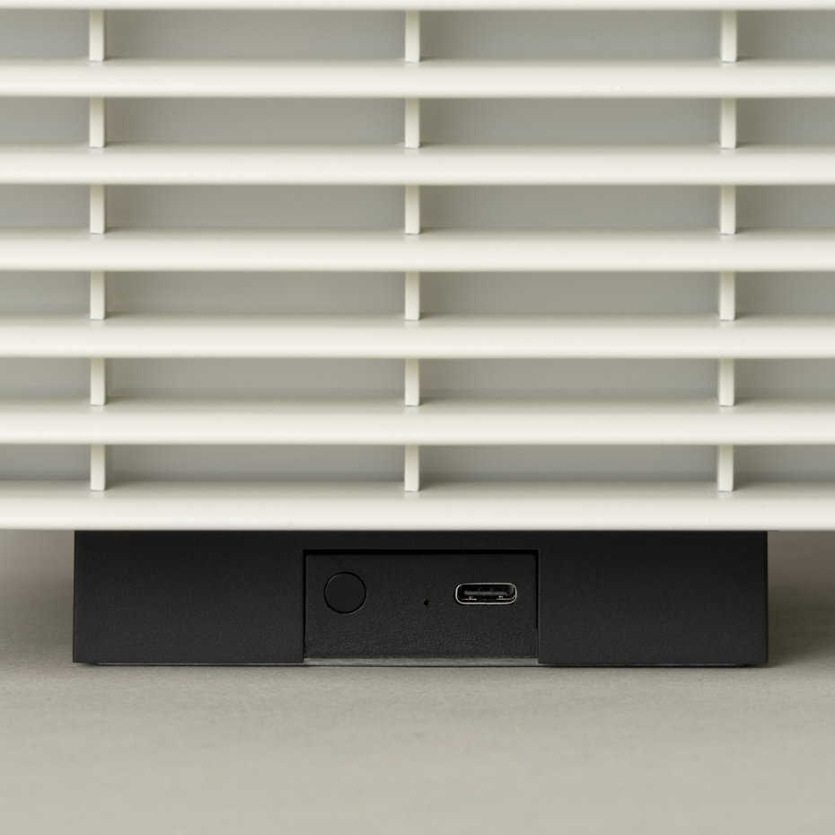 Shiro 17 Batería Bordslampa Matt White Grey