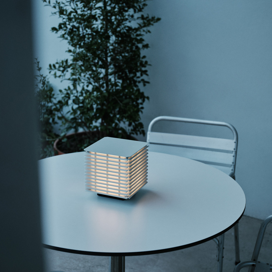 Shiro 17 Batería Bordslampa Matt White Grey