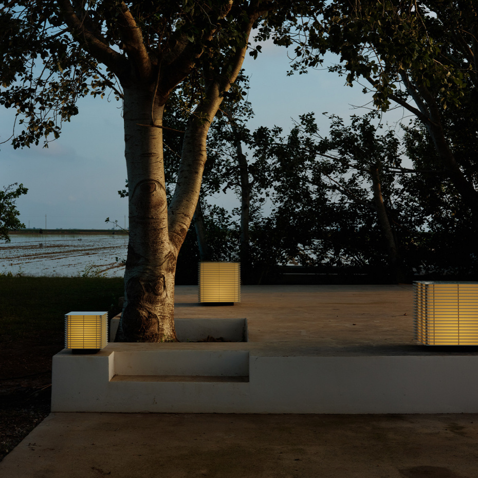 Shiro 45 Outdoor Matt White Grey