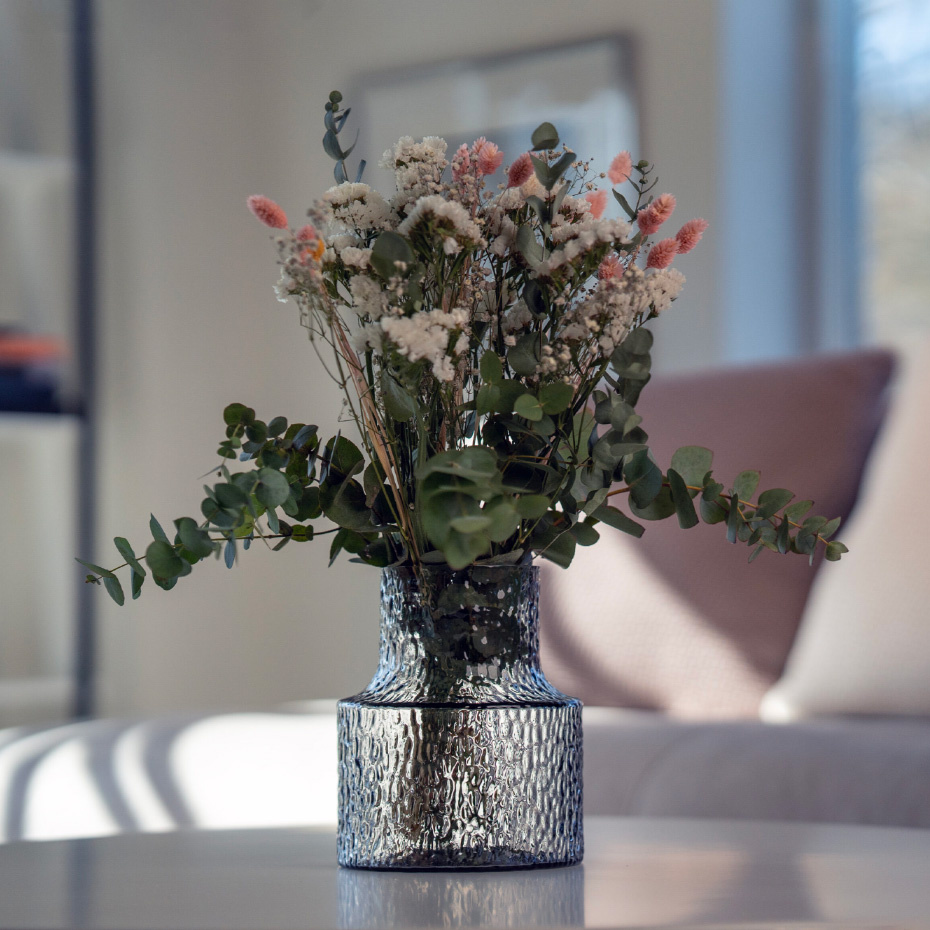 Kolonn Vas Mellan Grå