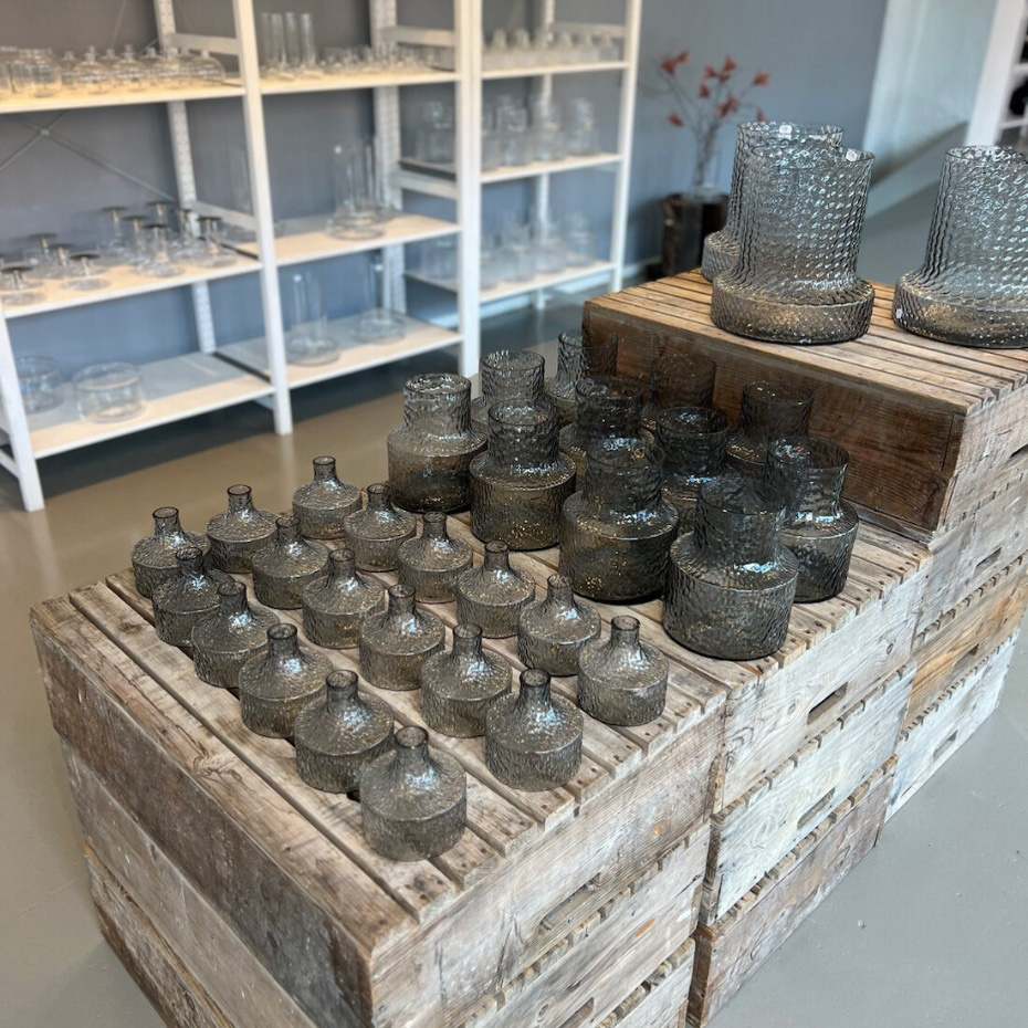 Kolonn Vas Mellan Grå