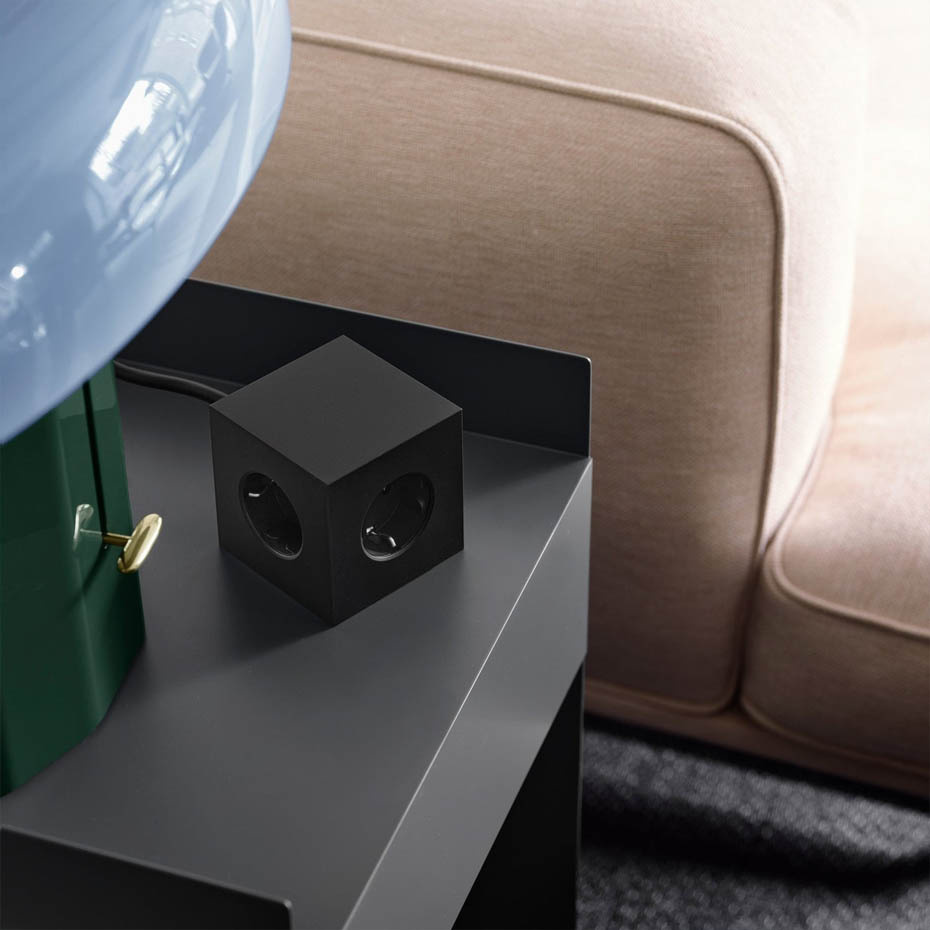 Square 1 Grenuttag Dual USB-C 30W & Magnet 3m Stockholm Black