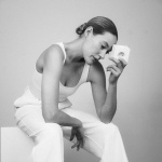 Square 2 Grenuttag Dual USB-C 30W Martinelli Luce Edition Opal White Square 2 Grenuttag Dual USB-C 30W Martinelli Luce Edition Opal White